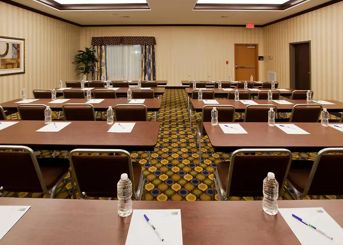 Holiday Inn Express & Suites Austin South-Buda By Ihg
